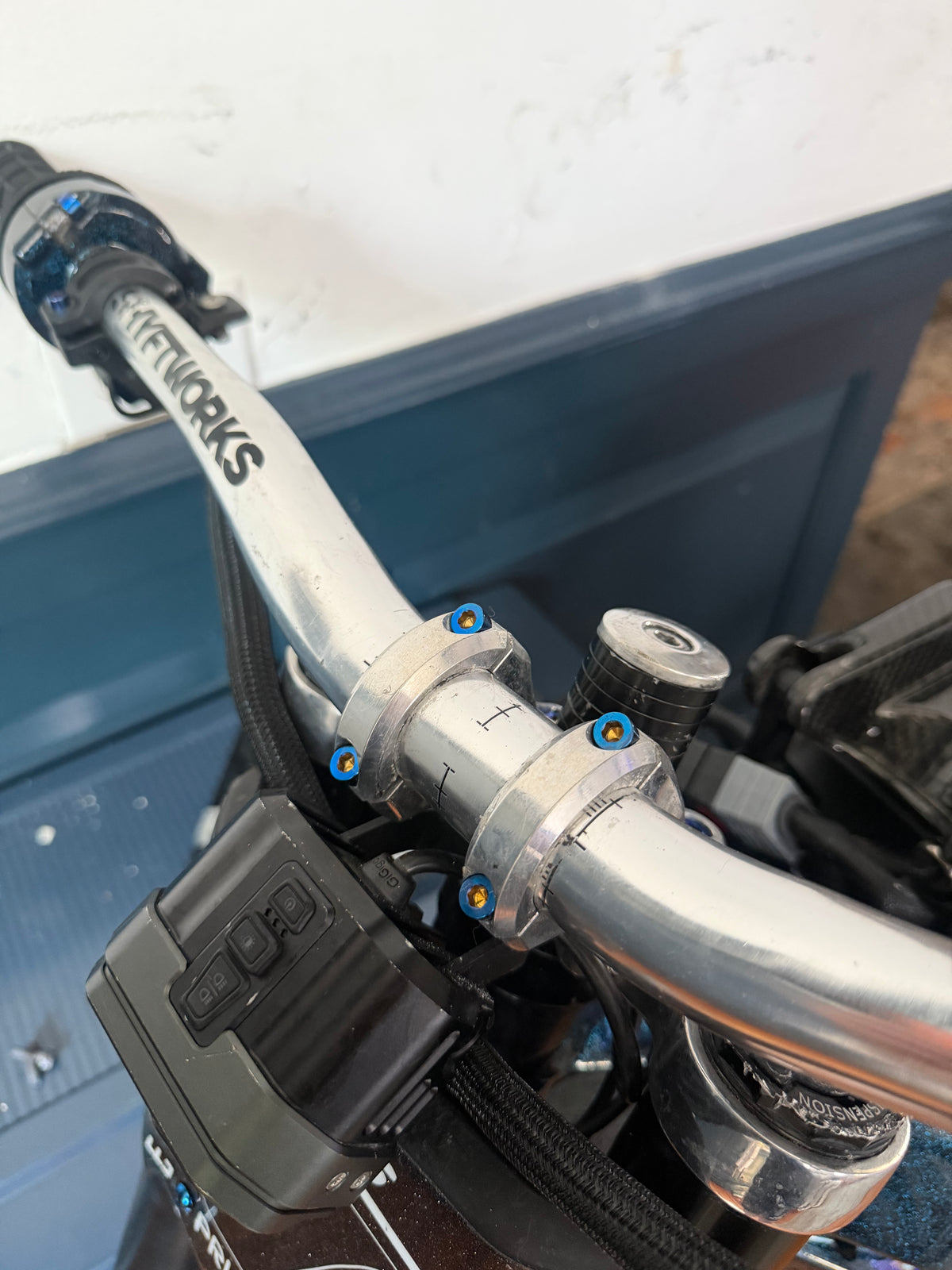 31.8 direct mount titanium